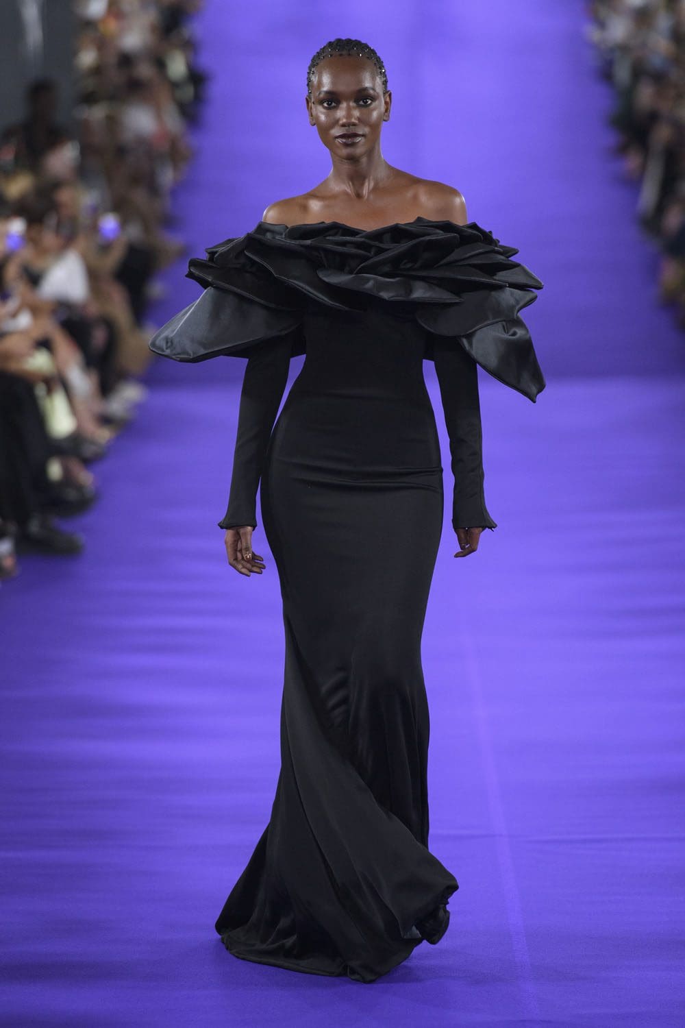 Alexis Mabille Haute Couture Herbst 2022-2023 Runway Magazin