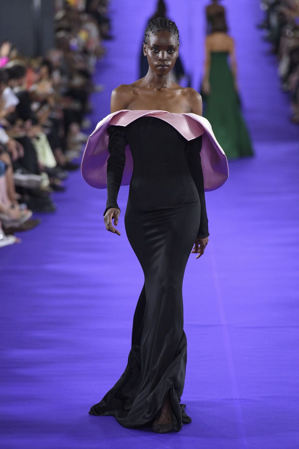 Alexis Mabille Haute Couture Herbst 2022-2023 Runway Magazin