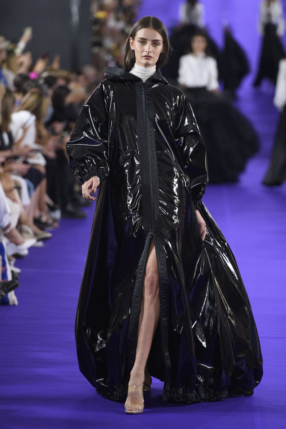 Alexis Mabille Haute Couture Herbst 2022-2023 Runway Magazin
