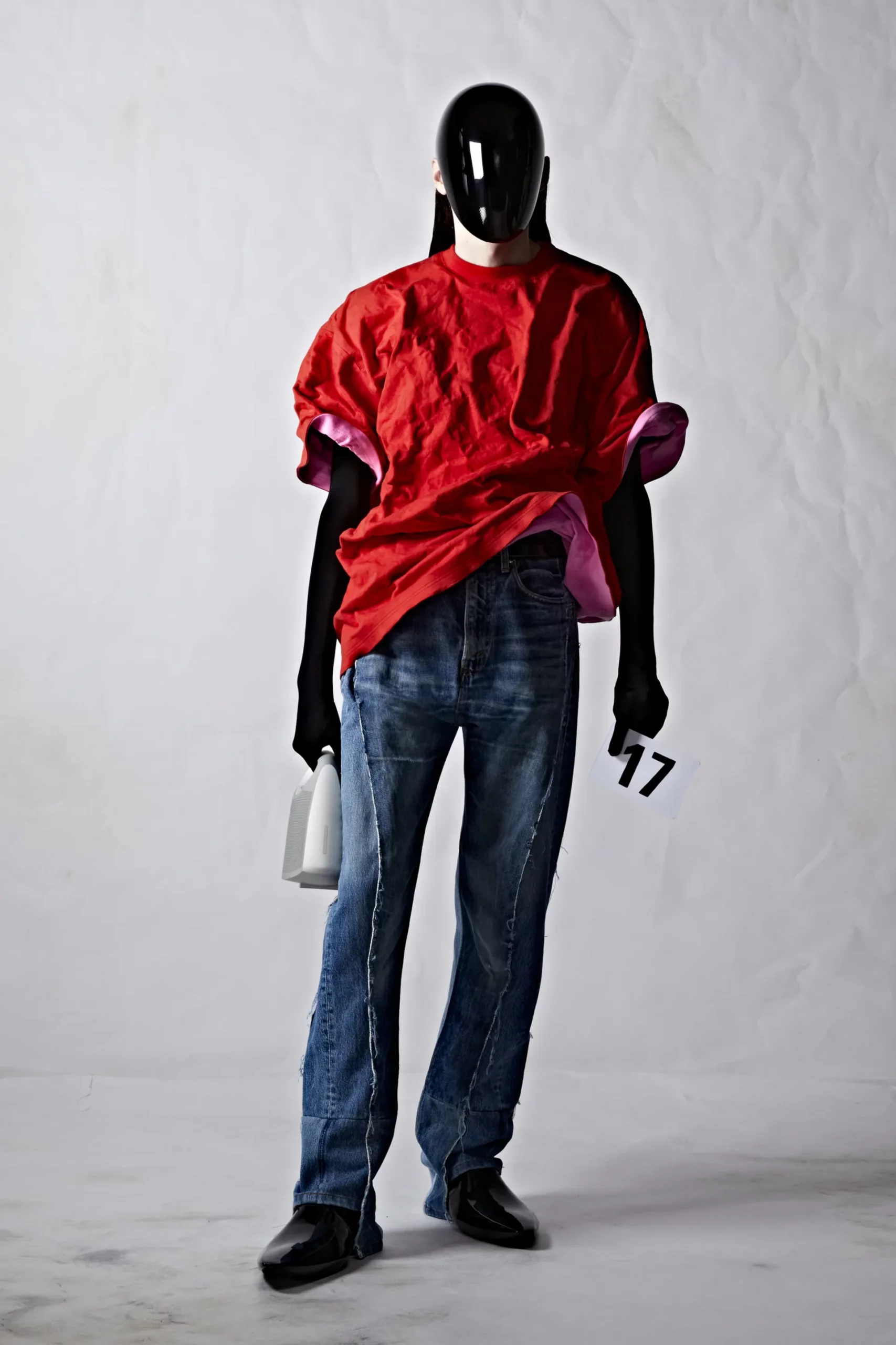Balenciaga 2022 秋冬高级定制系列-2023 Runway 杂志