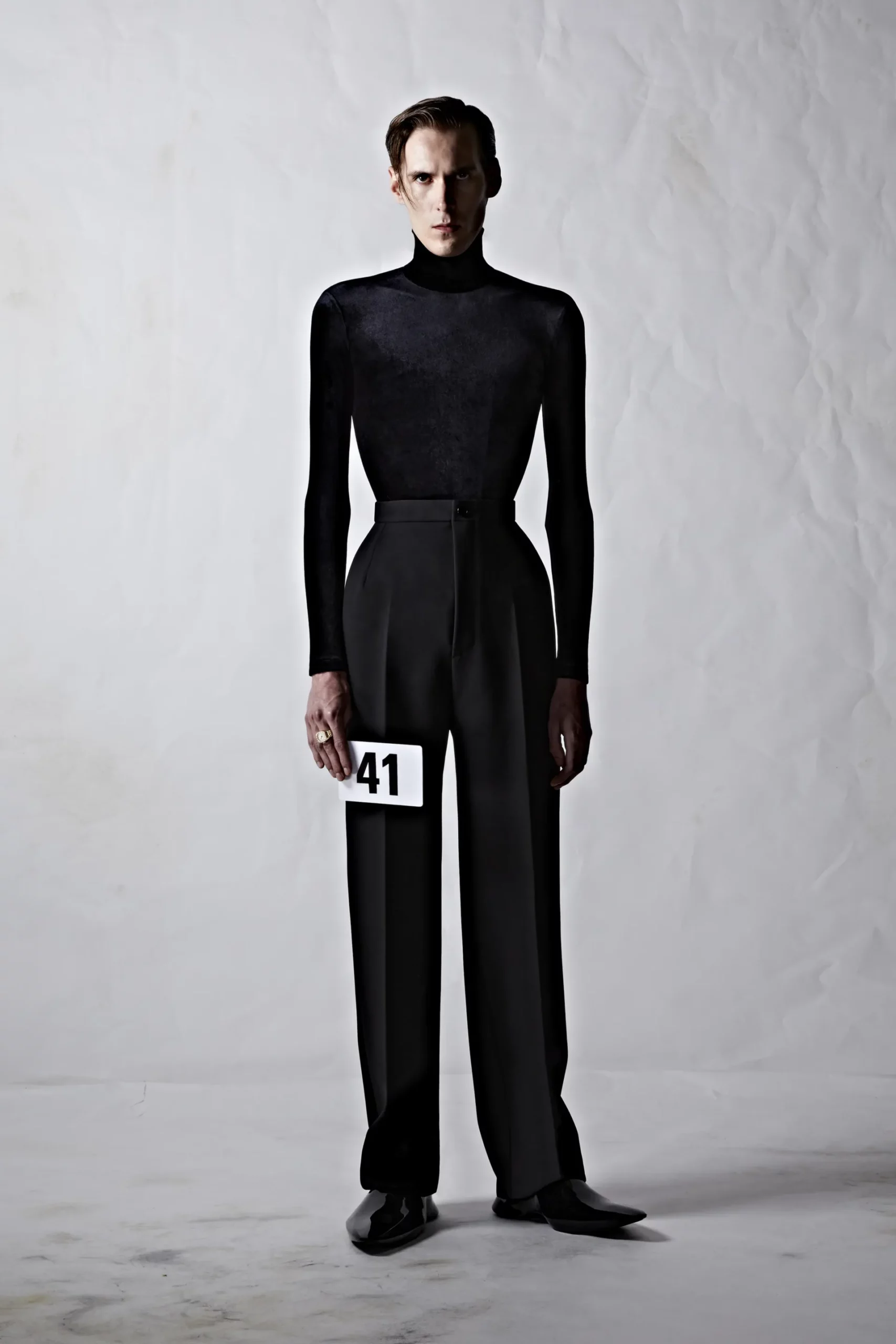 Balenciaga 2022 秋冬高级定制系列-2023 Runway 杂志
