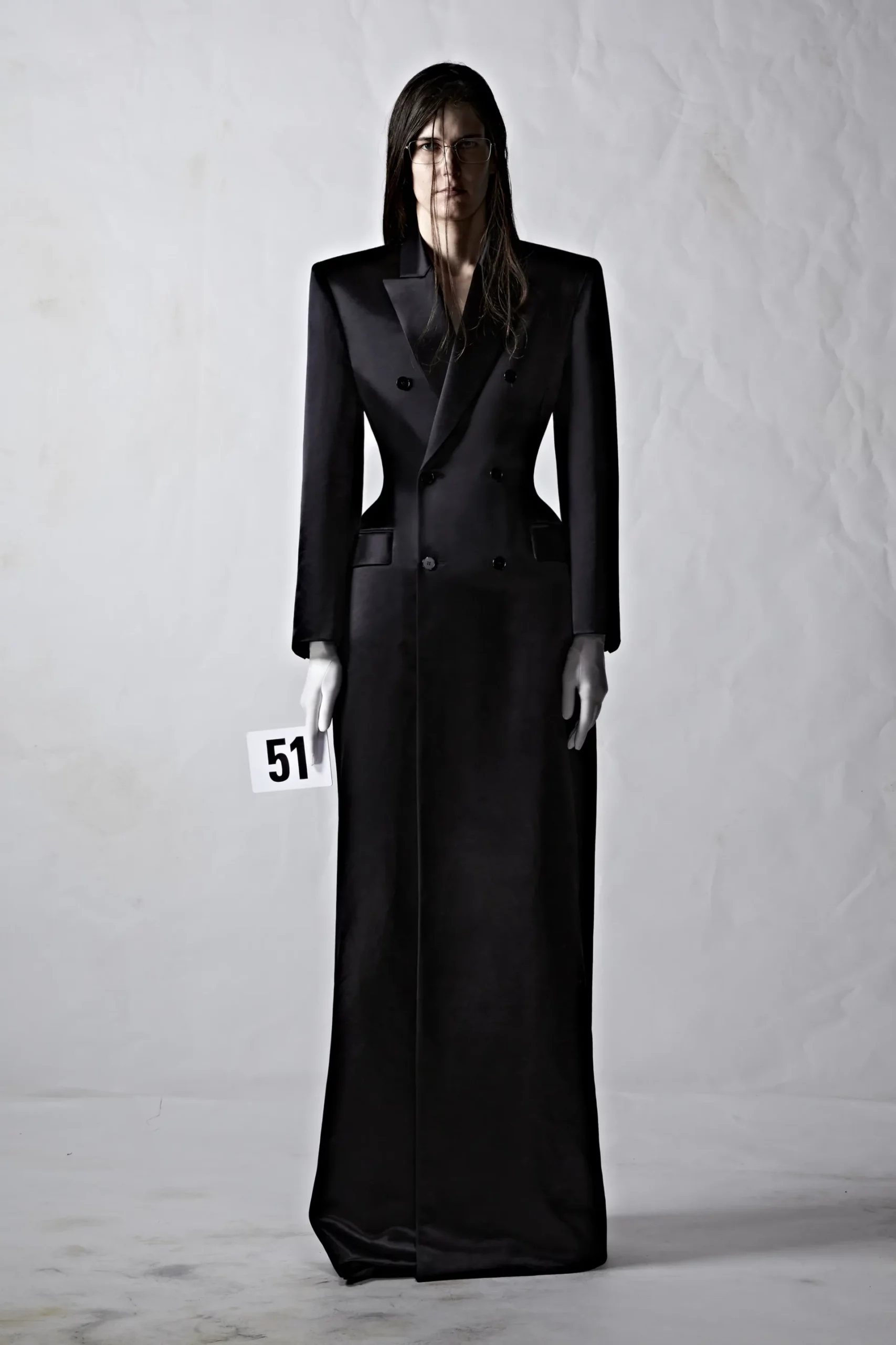 Balenciaga 2022 秋冬高级定制系列-2023 Runway 杂志