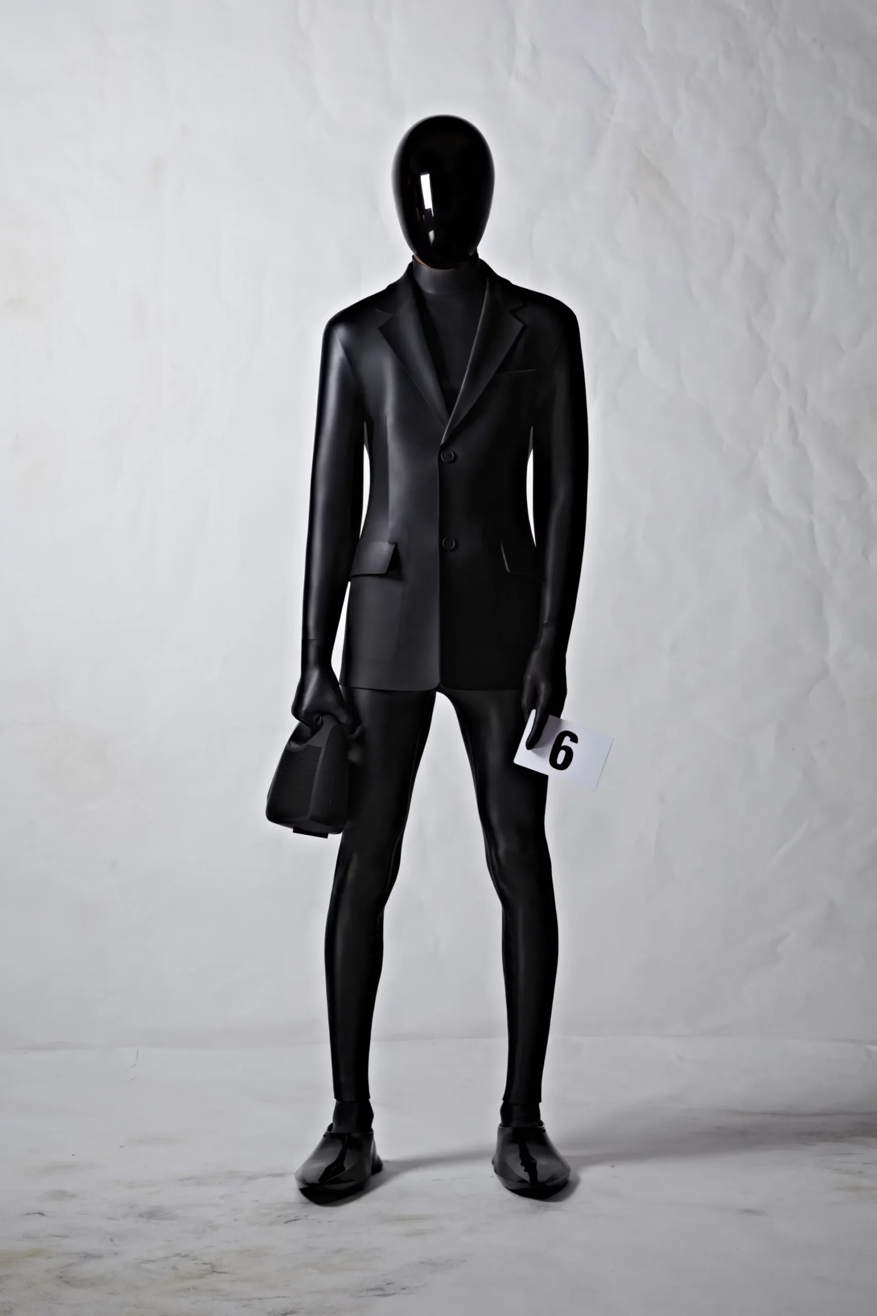 Balenciaga 2022 秋冬高级定制系列-2023 Runway 杂志