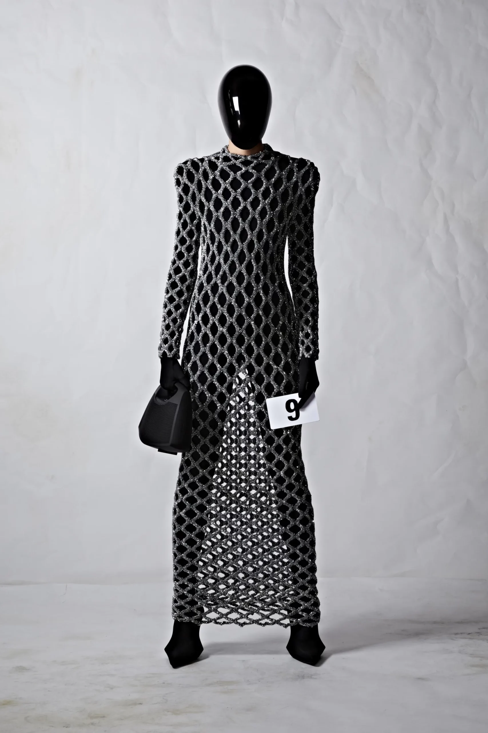Balenciaga 2022 秋冬高级定制系列-2023 Runway 杂志