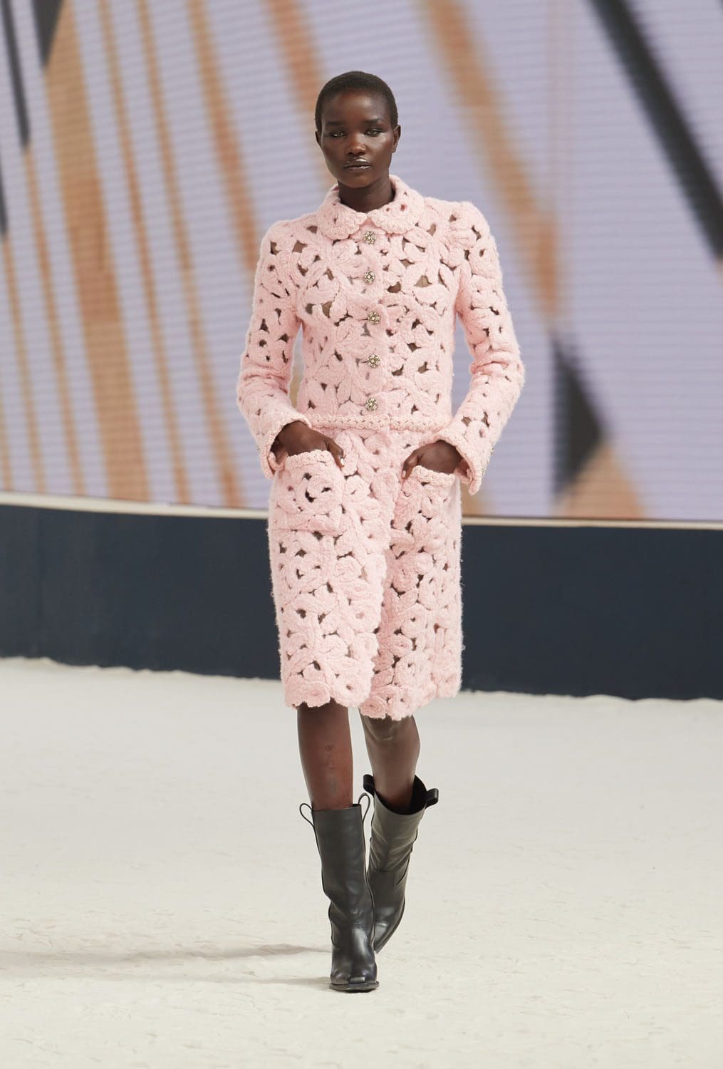 香奈儿 2022 秋冬高级定制系列-2023 Runway 杂志