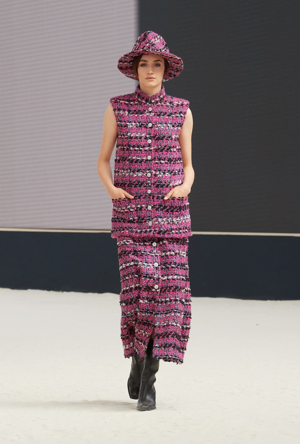 香奈儿 2022 秋冬高级定制系列-2023 Runway 杂志