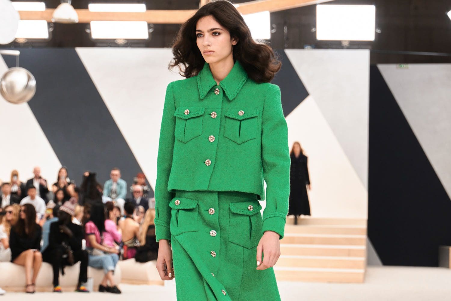 香奈儿 2022 秋冬高级定制系列-2023 Runway 杂志