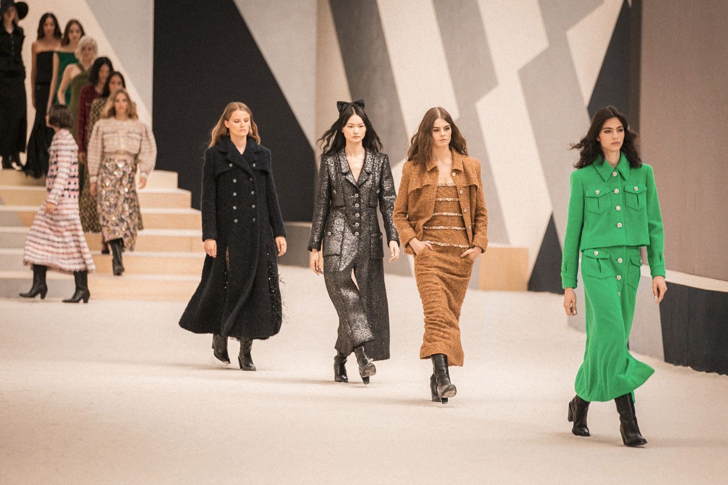 香奈儿 2022 秋冬高级定制系列-2023 Runway 杂志