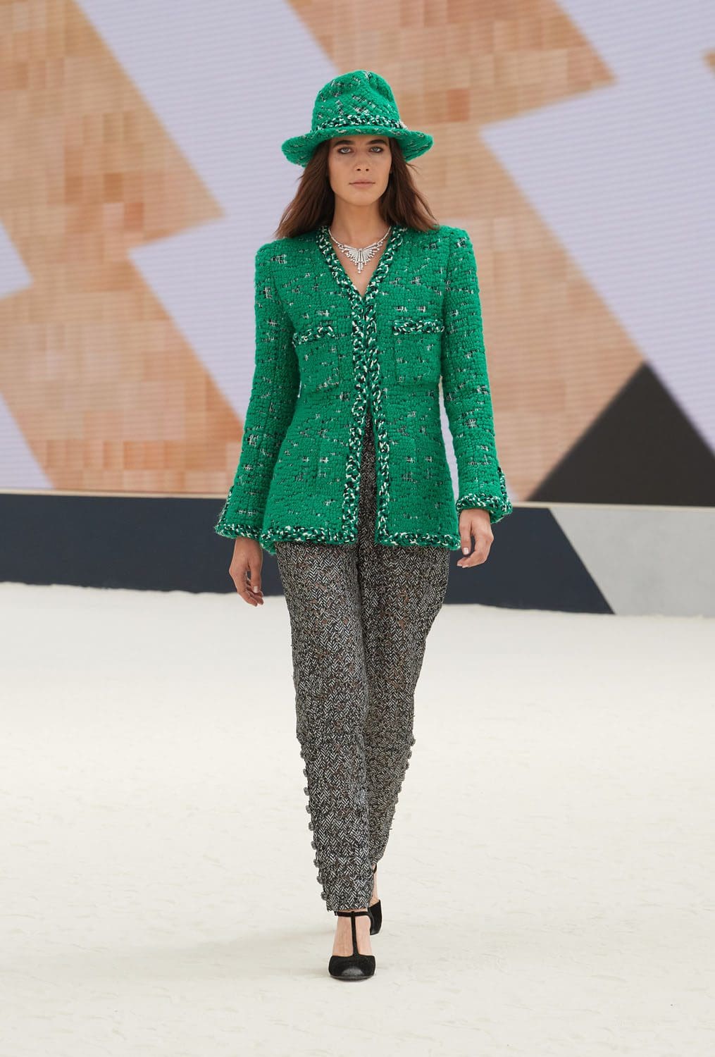 香奈儿 2022 秋冬高级定制系列-2023 Runway 杂志