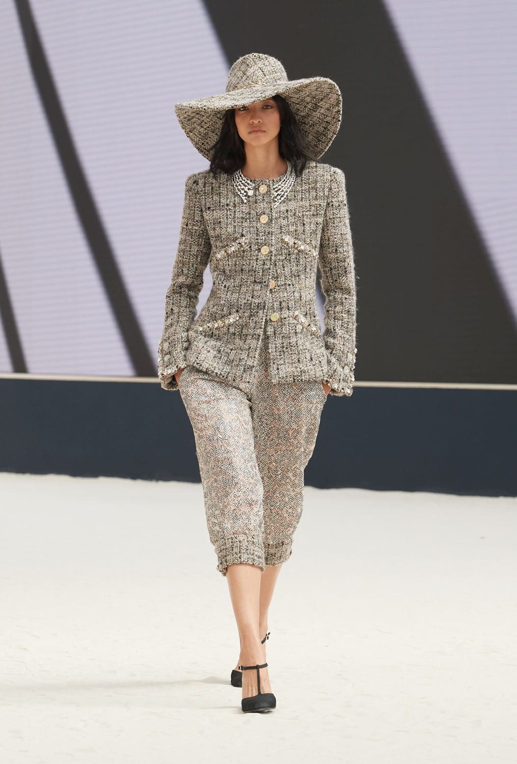 香奈儿 2022 秋冬高级定制系列-2023 Runway 杂志