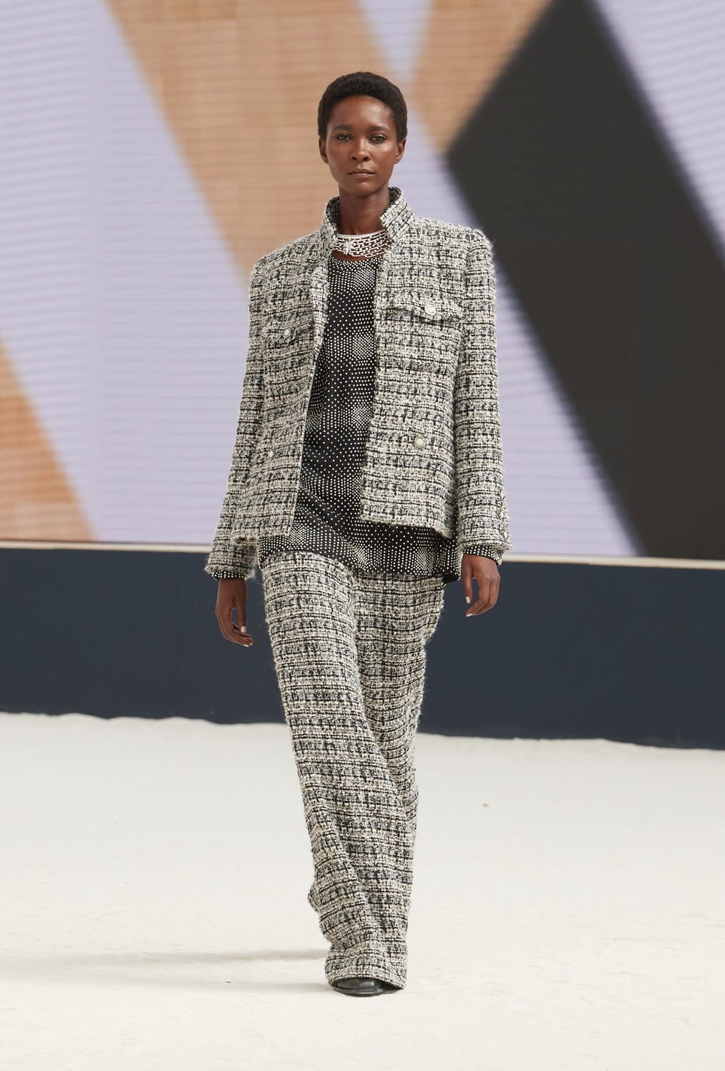 香奈儿 2022 秋冬高级定制系列-2023 Runway 杂志