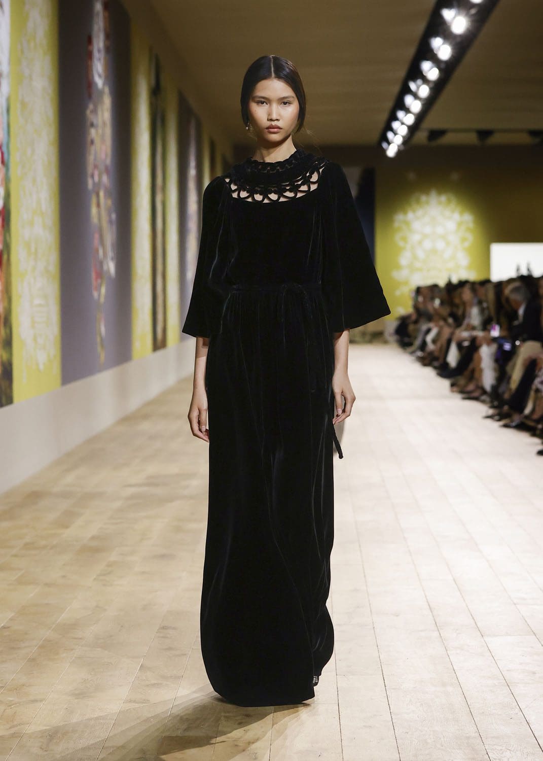 Dior Haute Couture Fall 2022-2023 Runway Magazine
