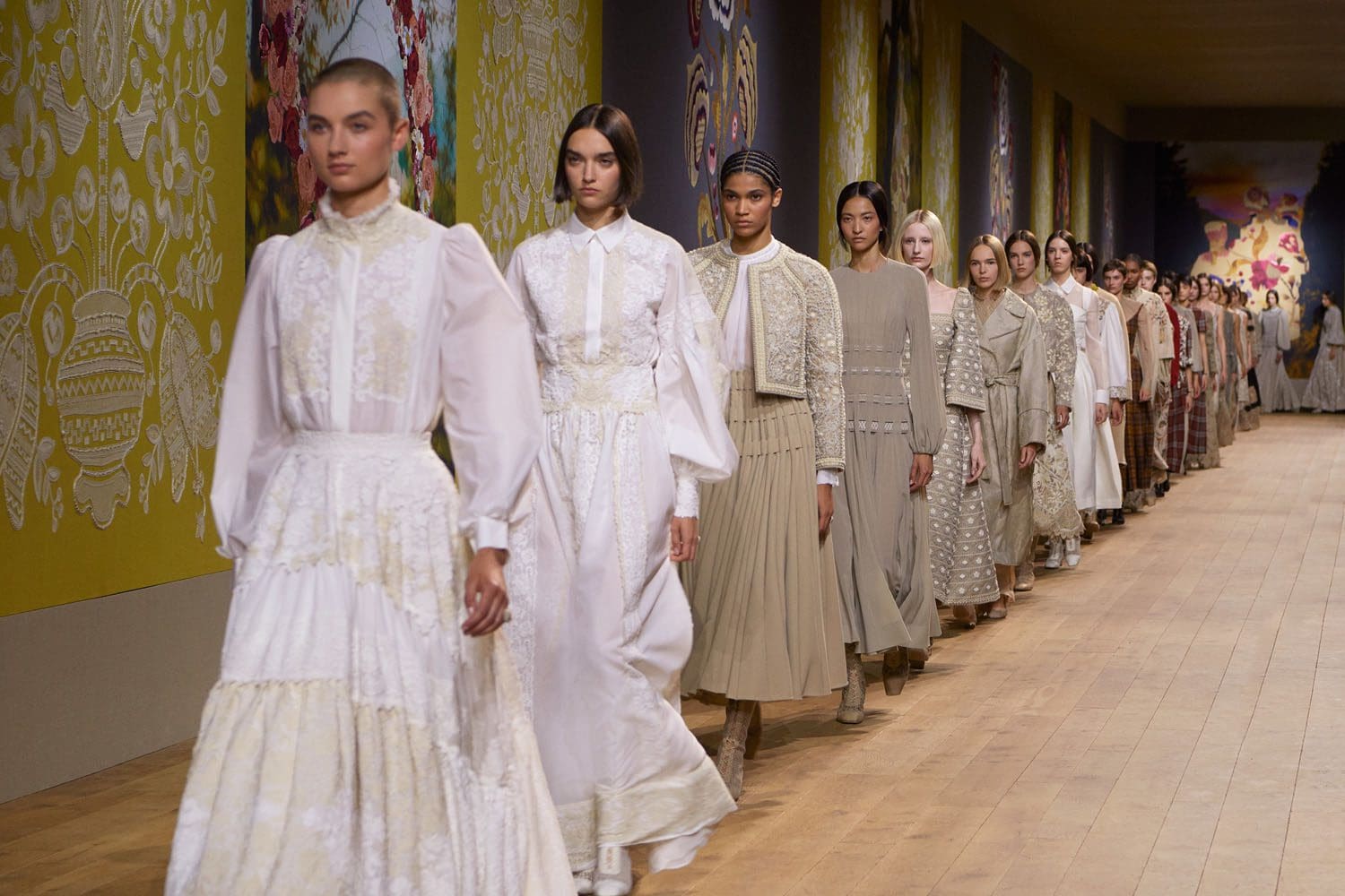 Dior Haute Couture Fall 2022-2023 Runway Magazine