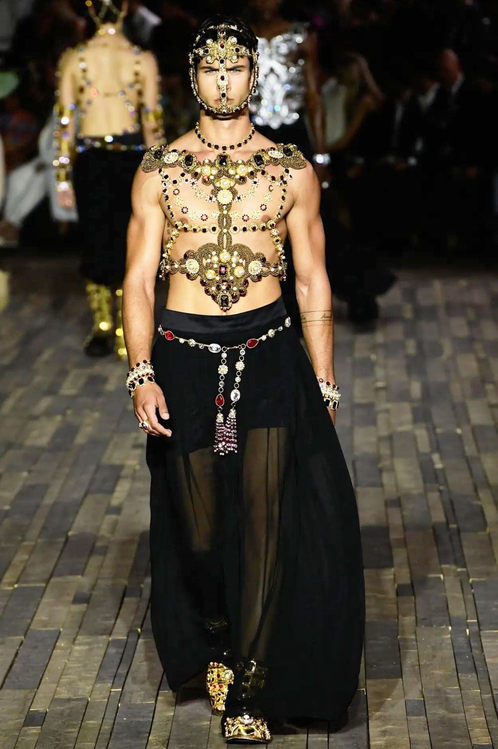 Dolce Gabbana Alta Sartoria Siracusa 2022 Runway Magazine