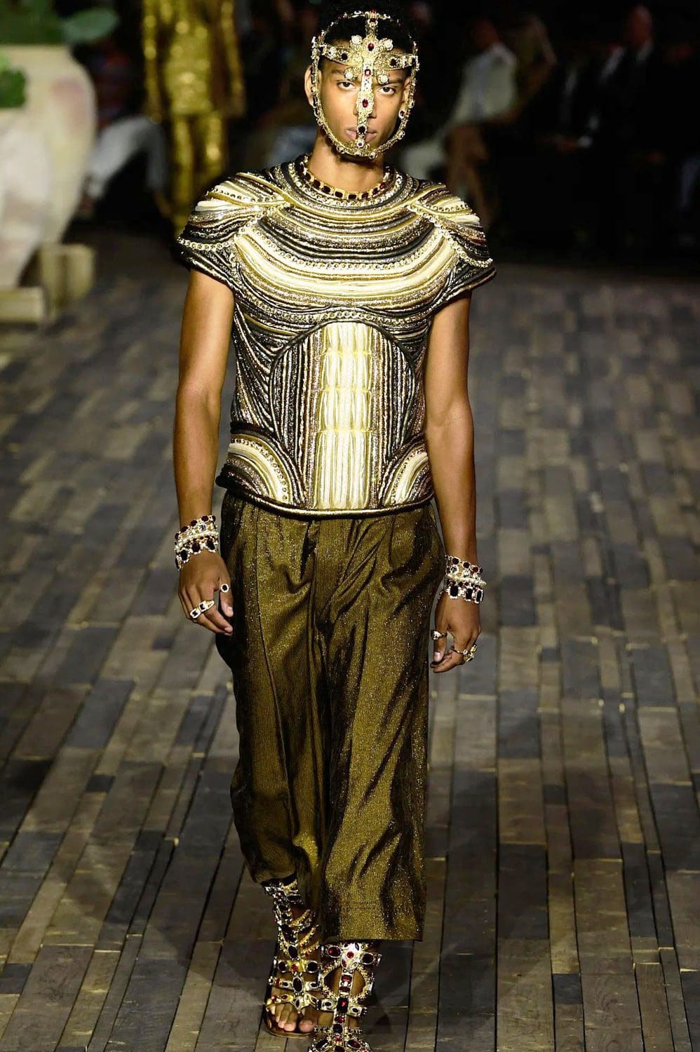 Dolce Gabbana Alta Sartoria Siracusa 2022 Runway Magazine