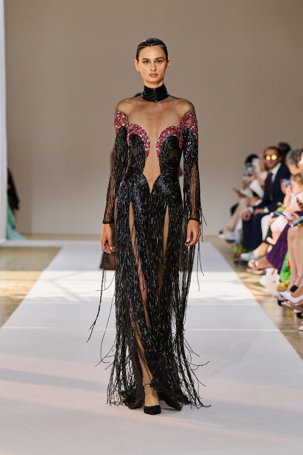 Elie Saab Haute Couture осень 2022-2023 Runway Магазины