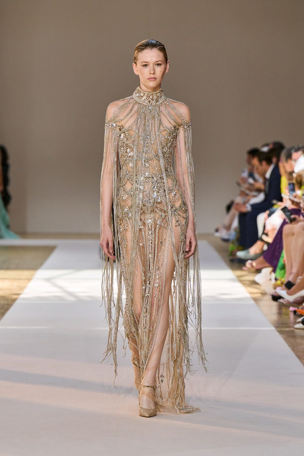 Elie Saab Haute Couture осень 2022-2023 Runway Магазины