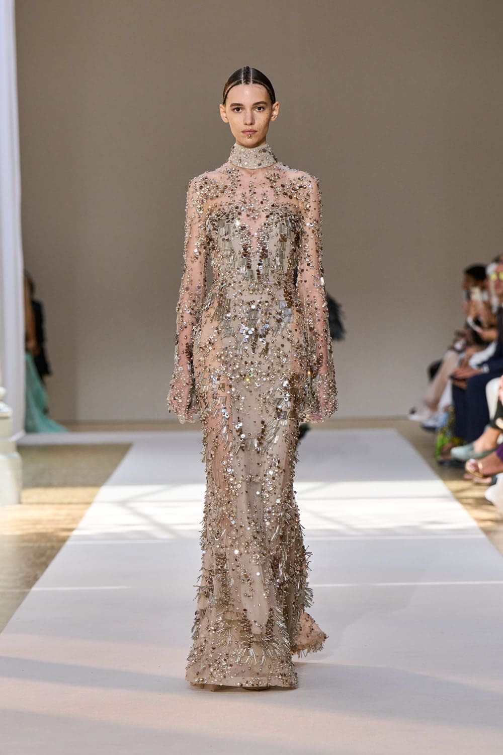 Elie Saab Haute Couture осень 2022-2023 Runway Магазины