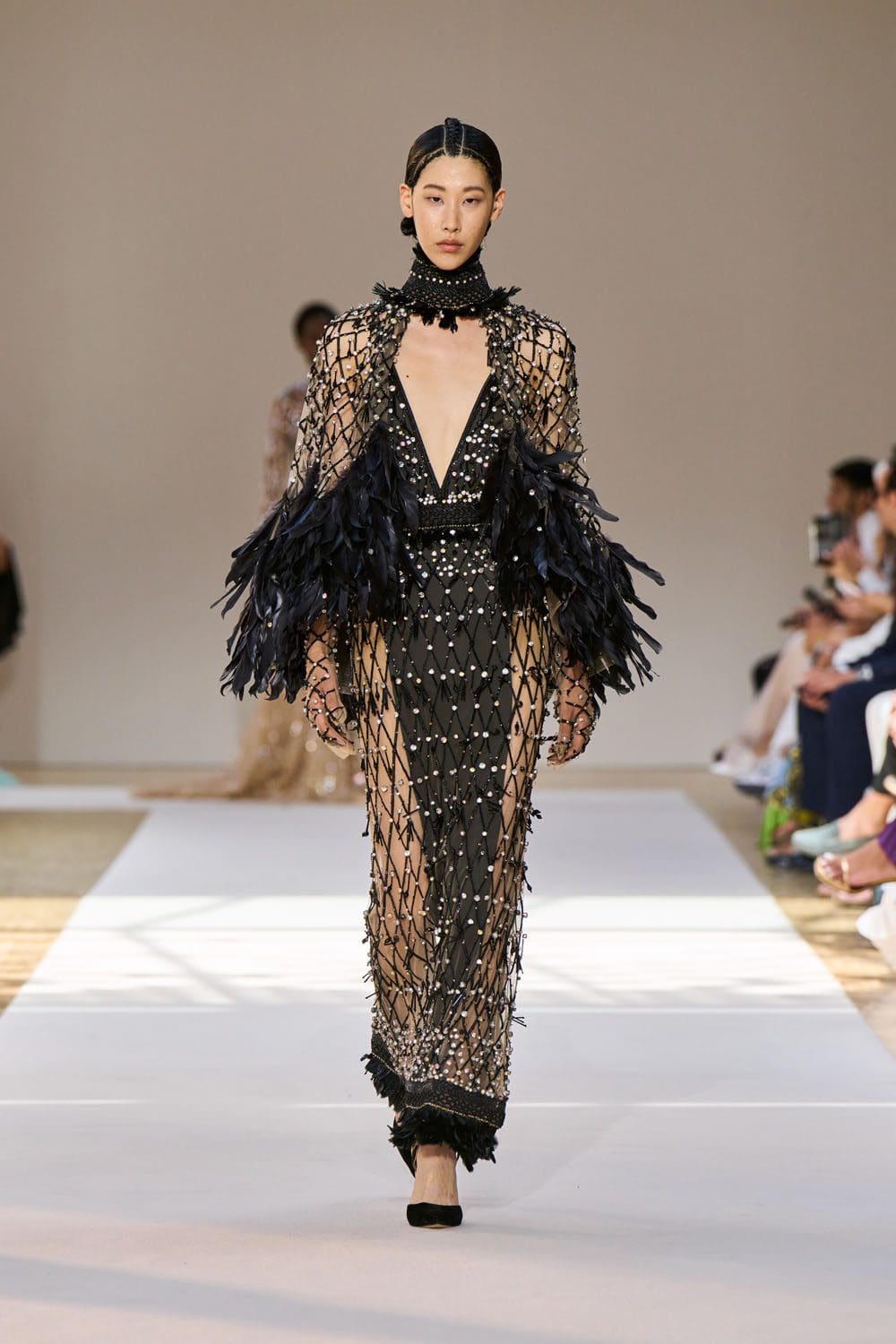 Elie Saab Haute Couture осень 2022-2023 Runway Магазины