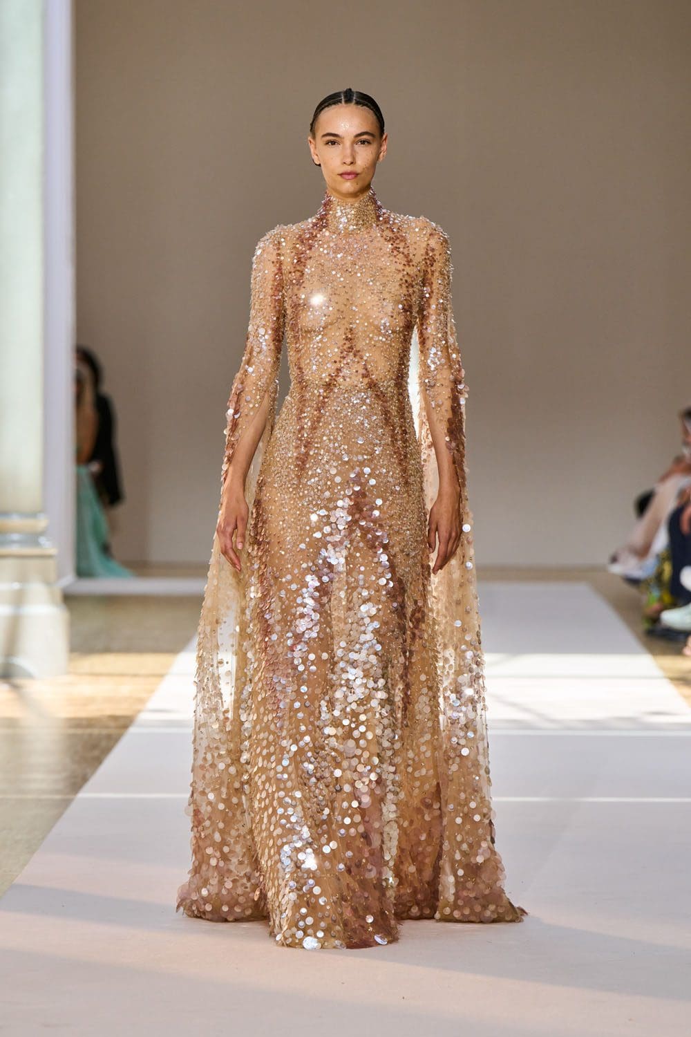 Elie Saab Haute Couture осень 2022-2023 Runway Магазины