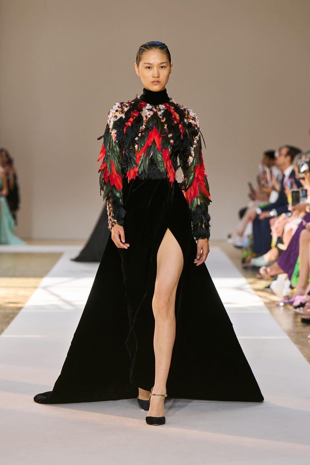Elie Saab Haute Couture осень 2022-2023 Runway Магазины