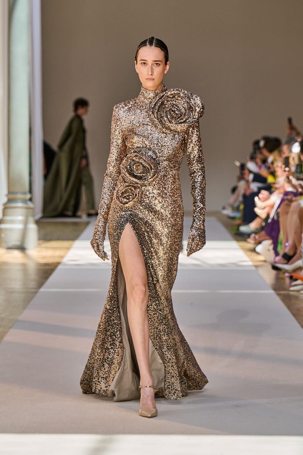 Elie Saab Haute Couture осень 2022-2023 Runway Магазины