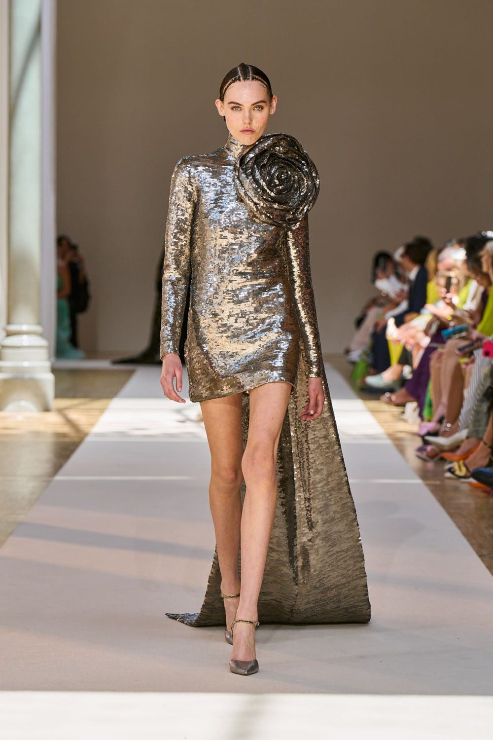 Elie Saab Haute Couture осень 2022-2023 Runway Магазины