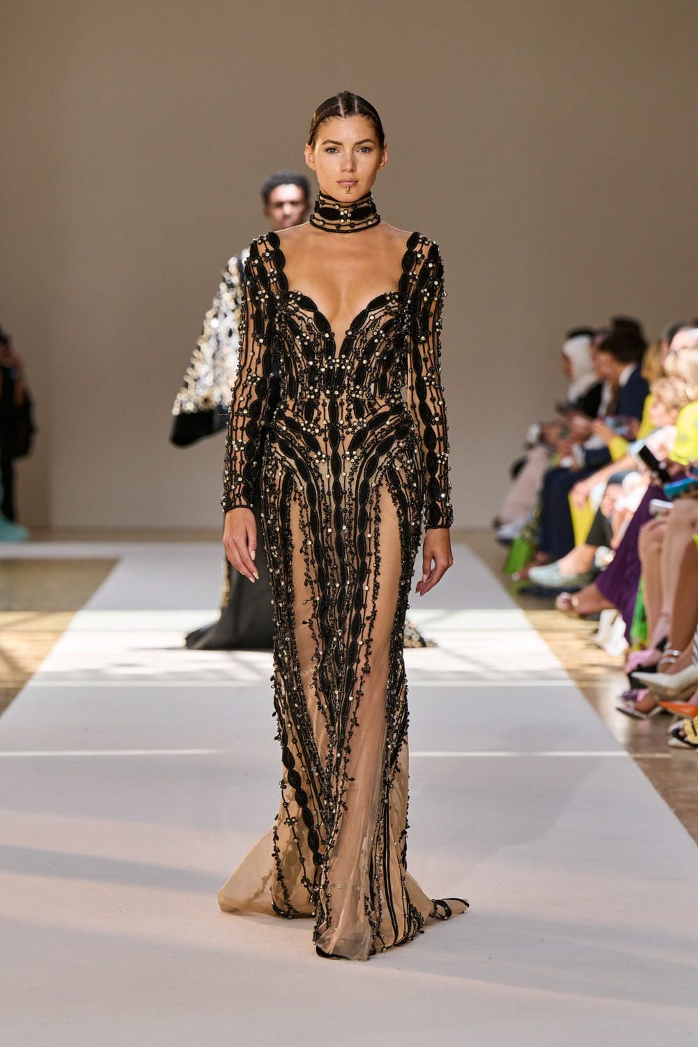 Elie Saab Haute Couture осень 2022-2023 Runway Магазины