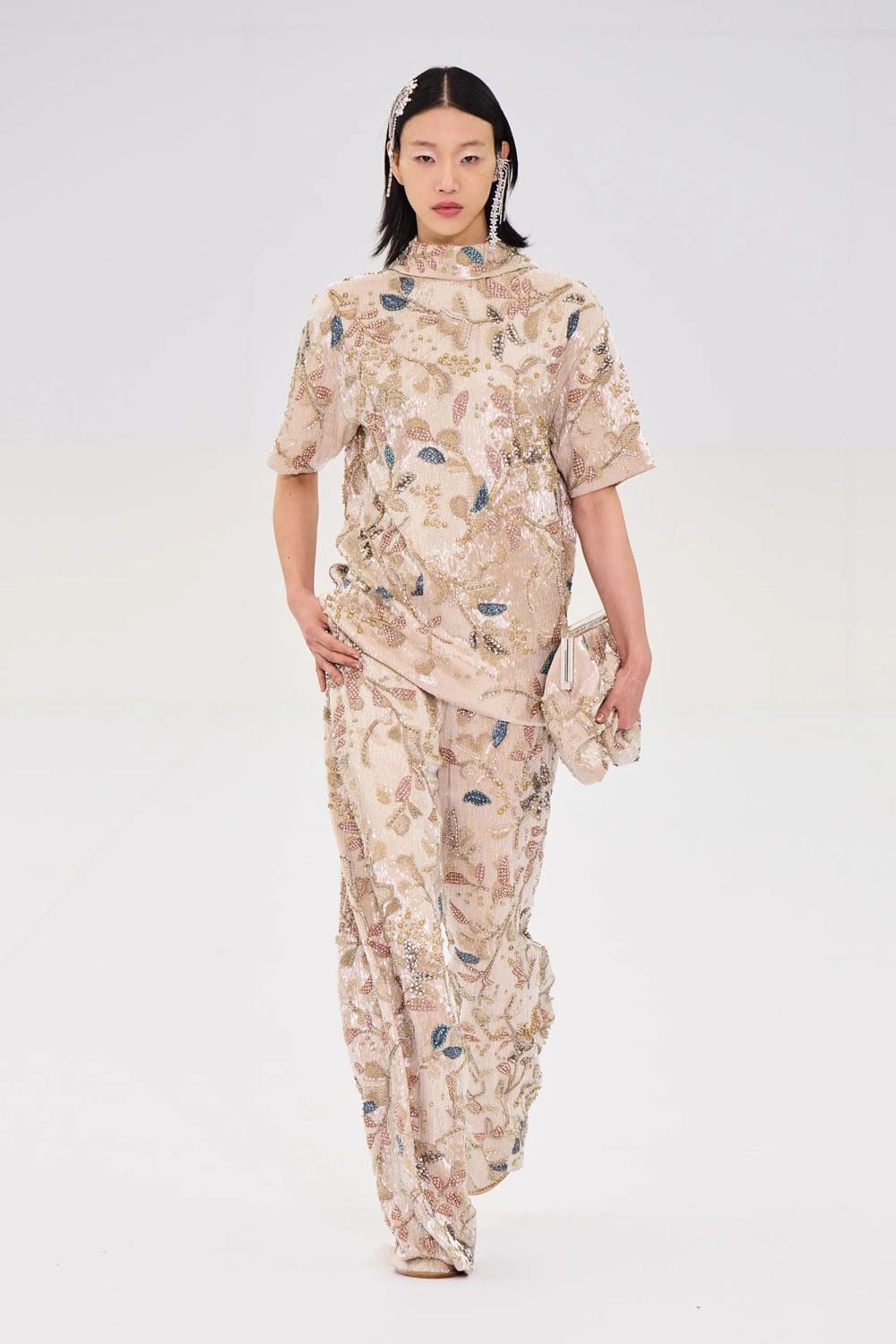 Fendi Alta Costura Outono Inverno 2022-2023 Runway revista