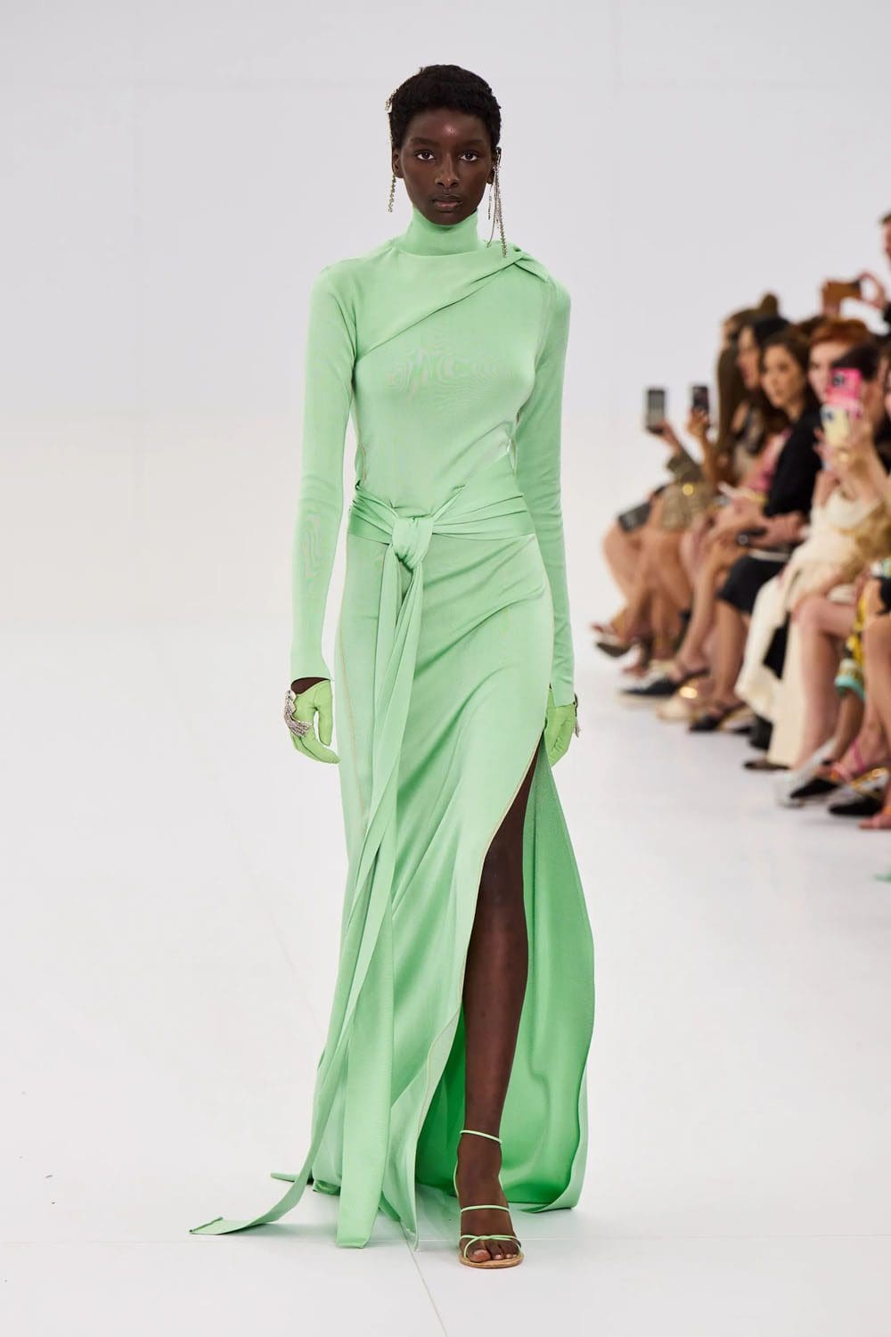 Fendi Alta Costura Outono Inverno 2022-2023 Runway revista