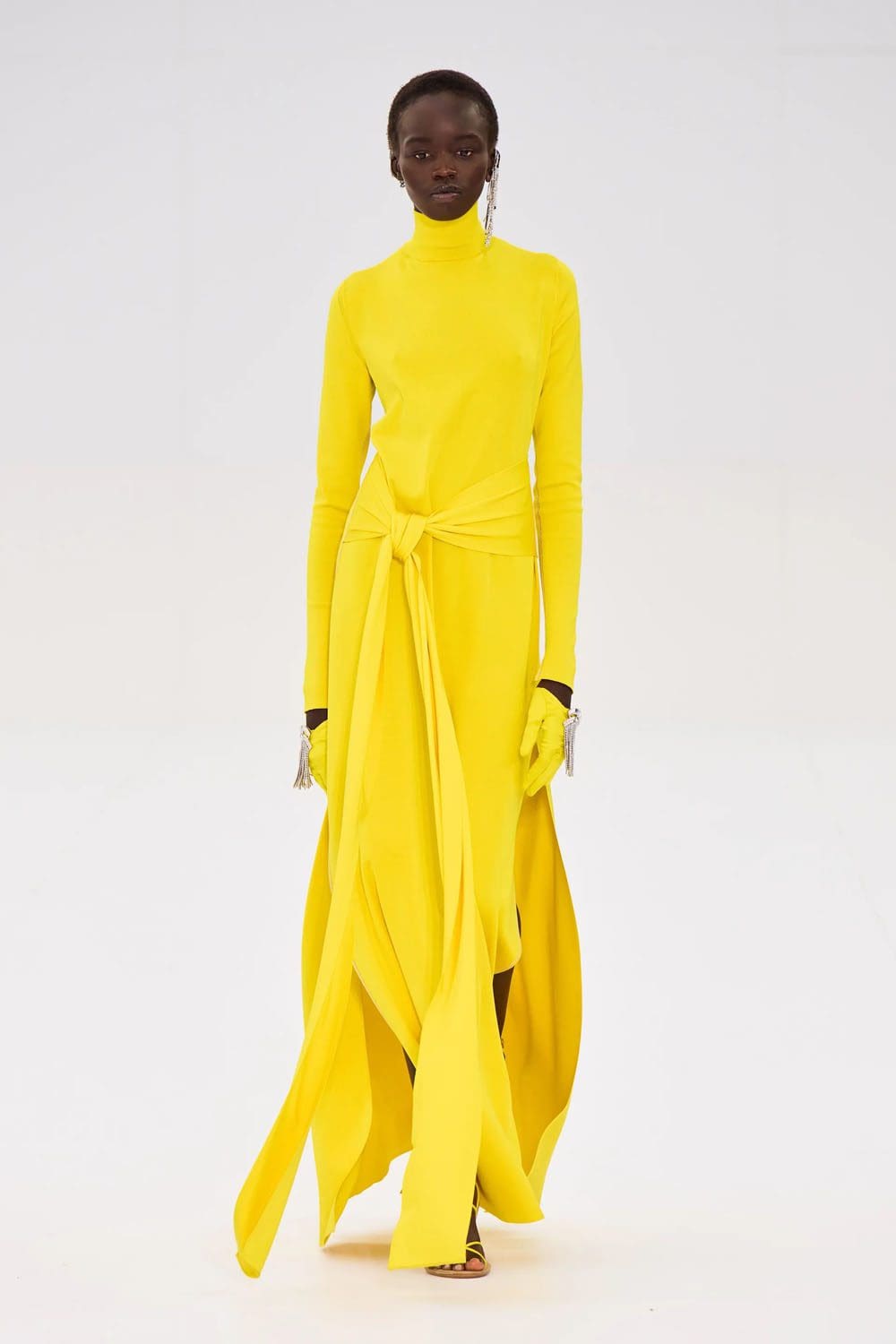 Fendi Alta Costura Outono Inverno 2022-2023 Runway revista