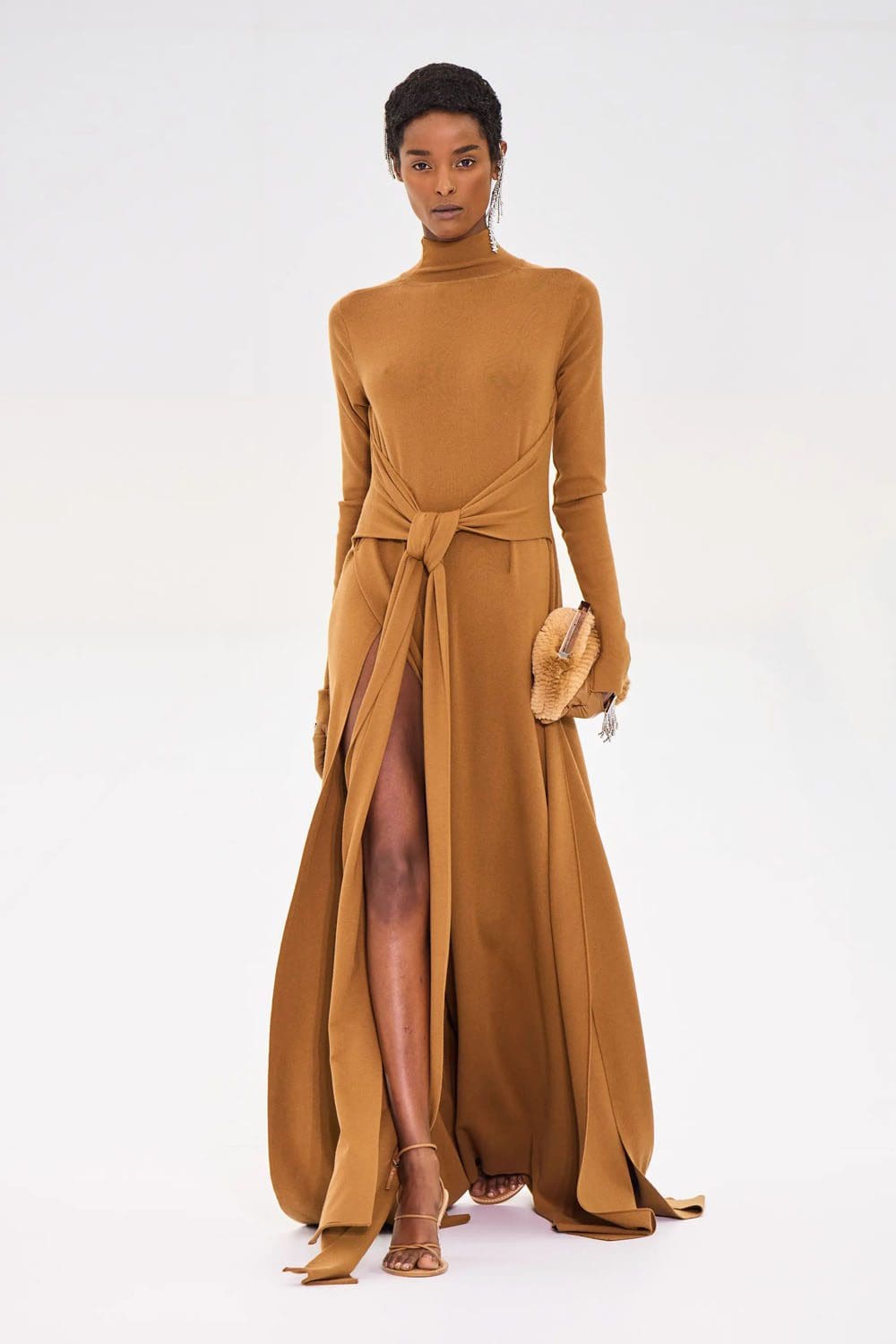 Fendi Alta Costura Outono Inverno 2022-2023 Runway revista