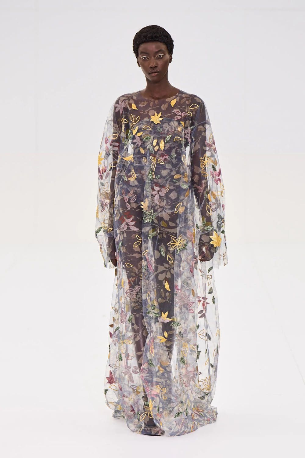 Fendi Alta Costura Outono Inverno 2022-2023 Runway revista