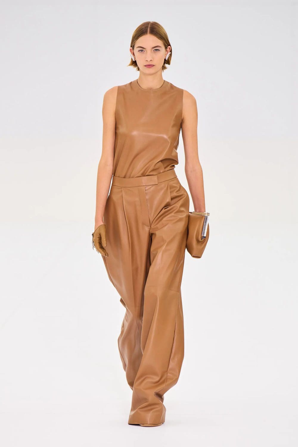 Fendi Alta Costura Outono Inverno 2022-2023 Runway revista