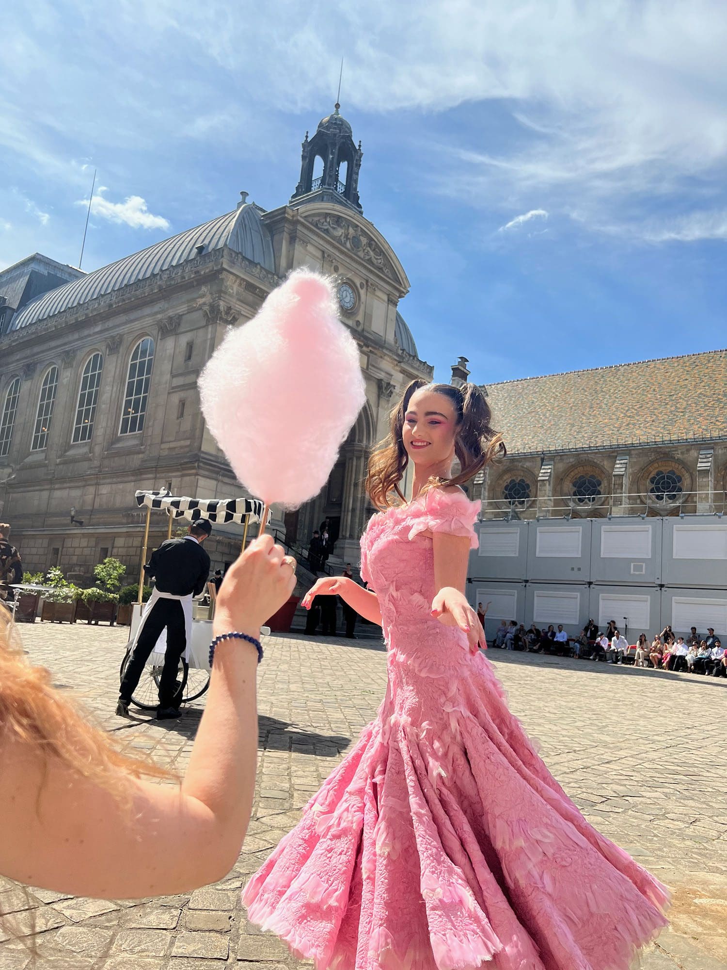 Franck Sorbier Alta Costura Outono Inverno 2022-2023 Runway revista