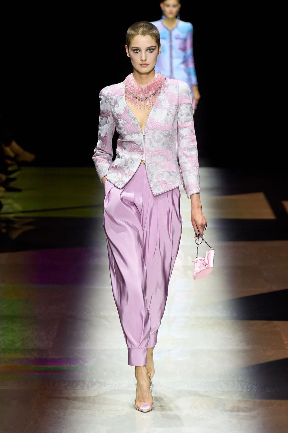 Giorgio Armani Privé outono inverno 2022-2023 Runway revista