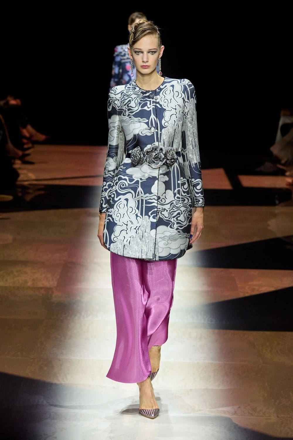 Giorgio Armani Privé outono inverno 2022-2023 Runway revista