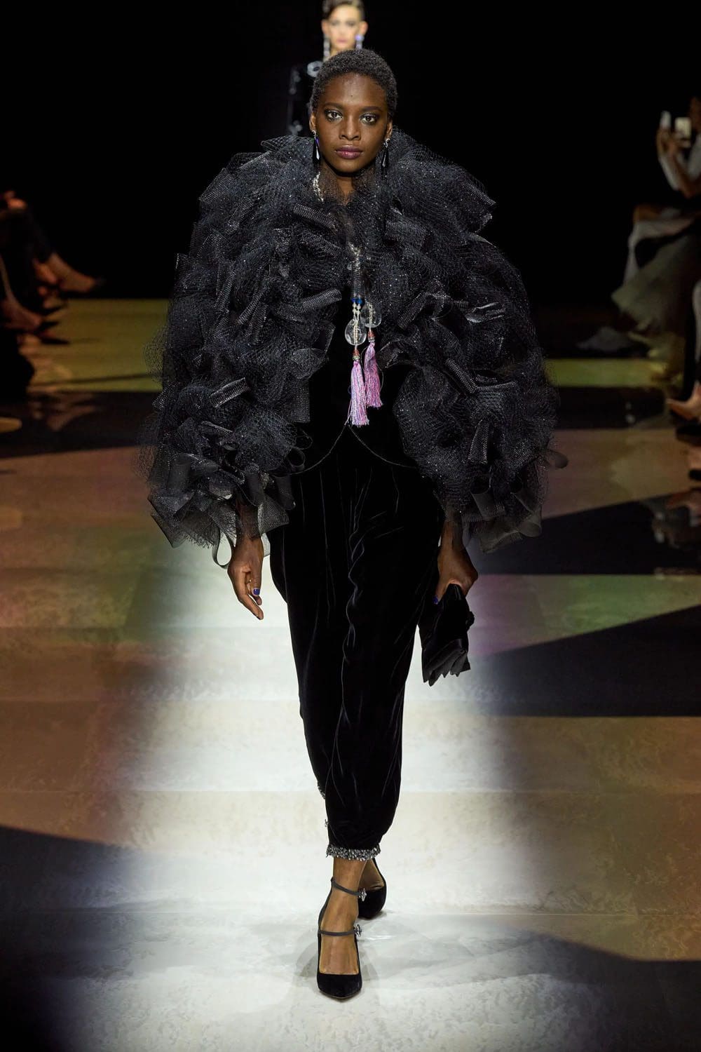 Giorgio Armani Privé outono inverno 2022-2023 Runway revista