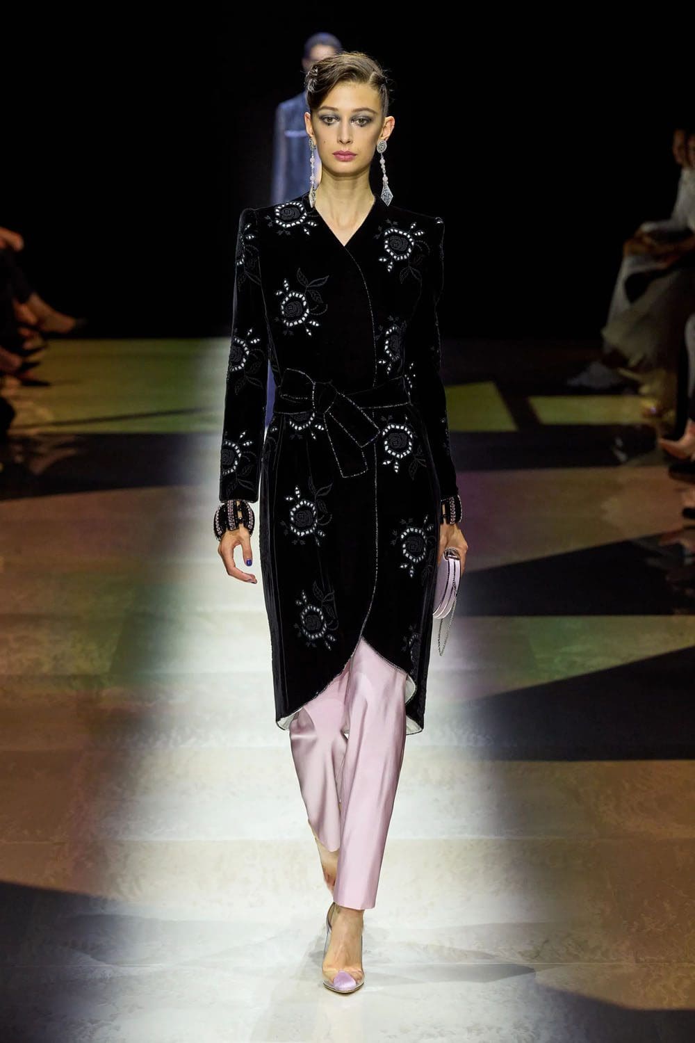 Giorgio Armani Privé outono inverno 2022-2023 Runway revista