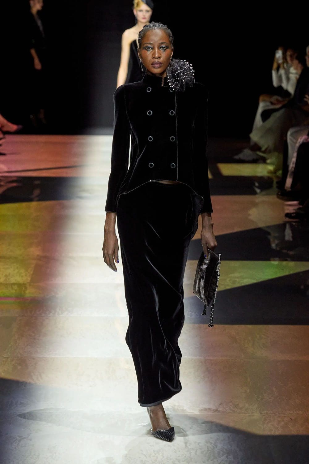 Giorgio Armani Privé outono inverno 2022-2023 Runway revista