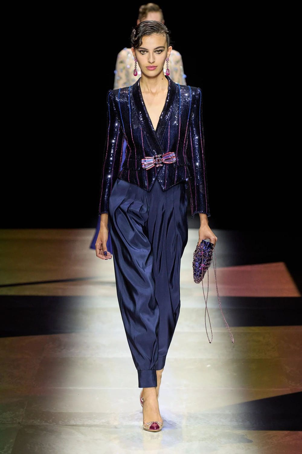 Giorgio Armani Privé outono inverno 2022-2023 Runway revista
