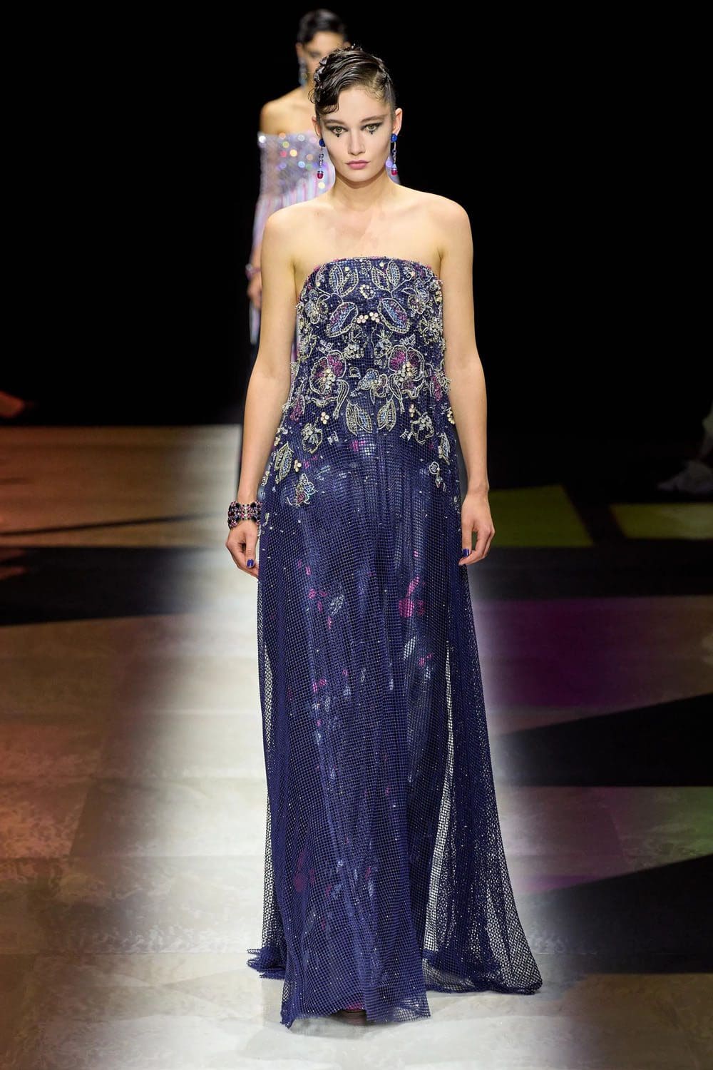 Giorgio Armani Privé outono inverno 2022-2023 Runway revista