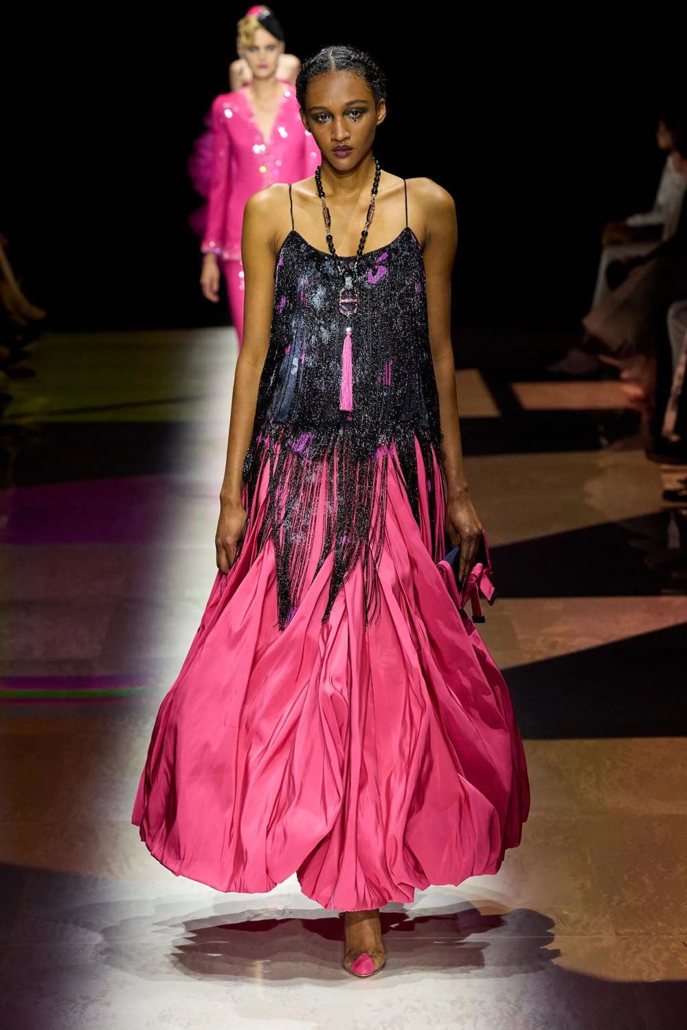 Giorgio Armani Privé outono inverno 2022-2023 Runway revista
