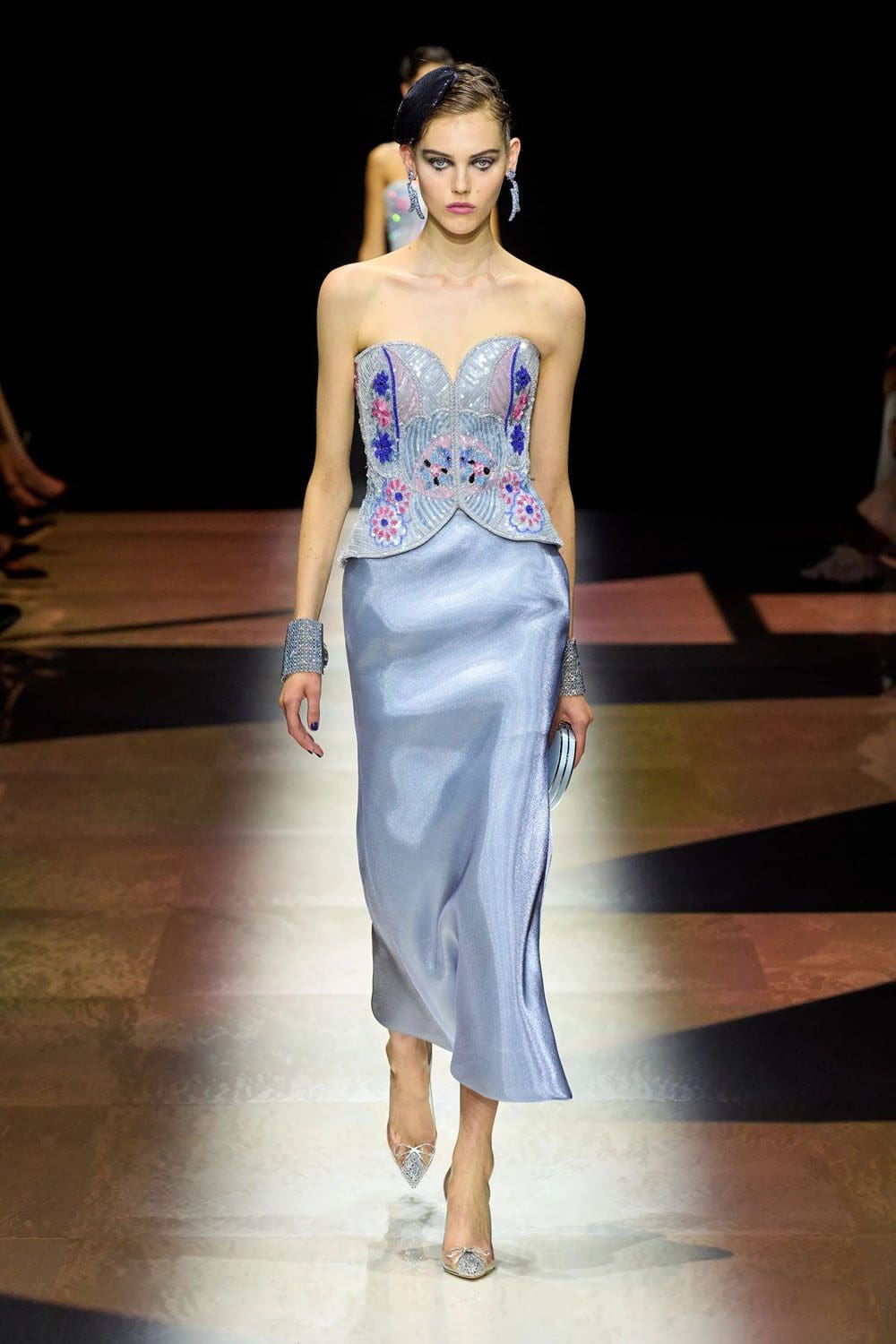Giorgio Armani Privé outono inverno 2022-2023 Runway revista