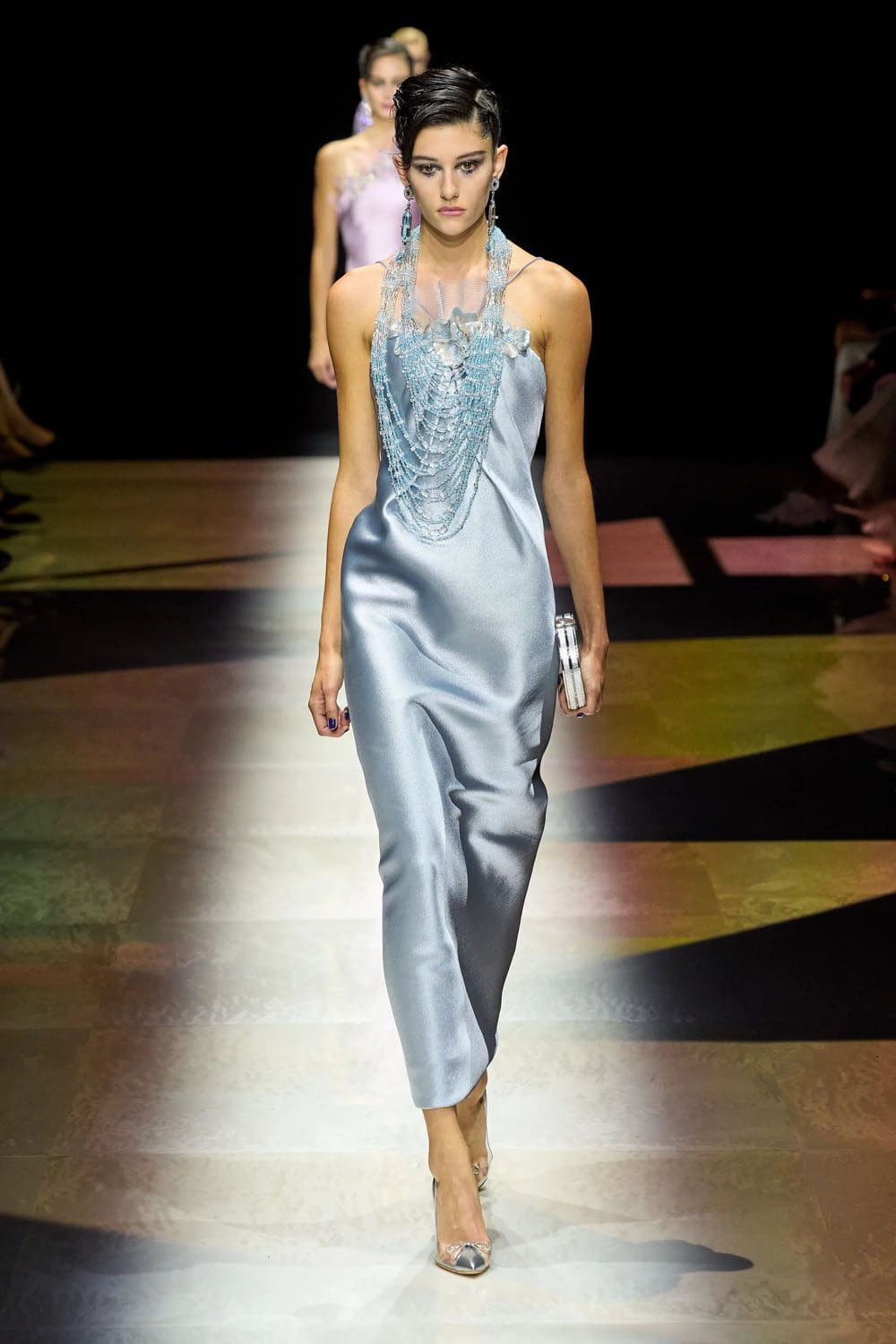 Giorgio Armani Privé outono inverno 2022-2023 Runway revista