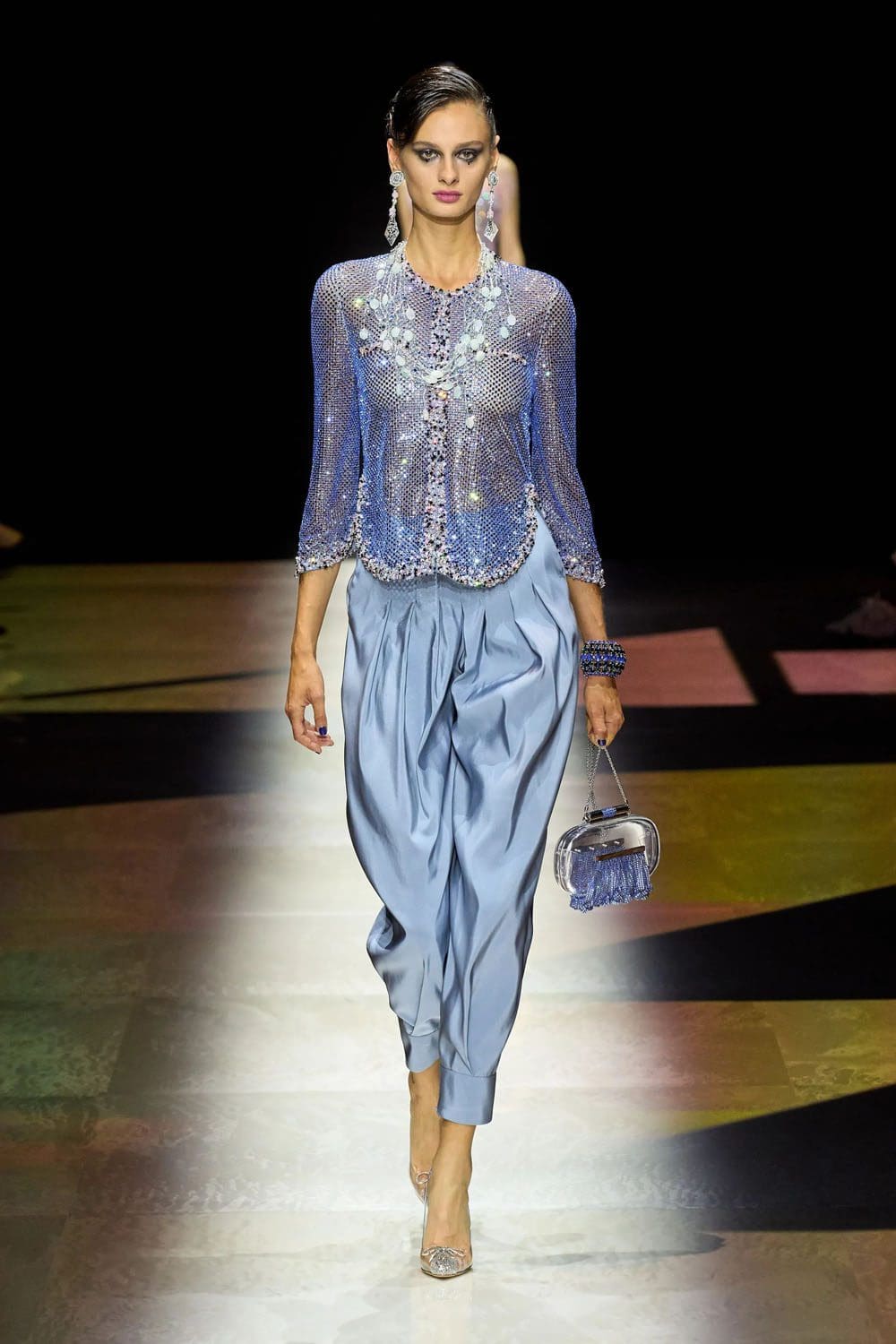 Giorgio Armani Privé outono inverno 2022-2023 Runway revista