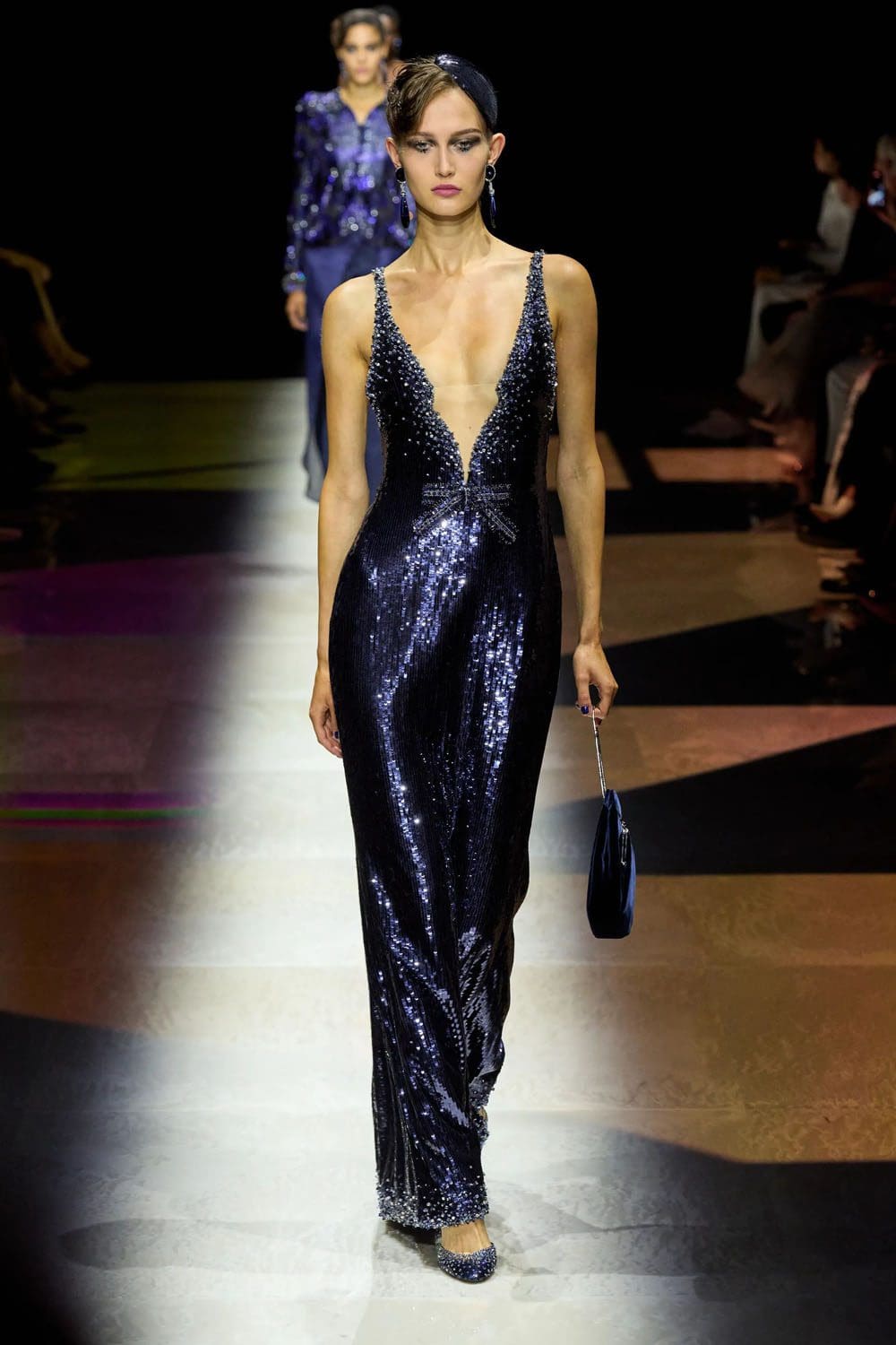 Giorgio Armani Privé outono inverno 2022-2023 Runway revista