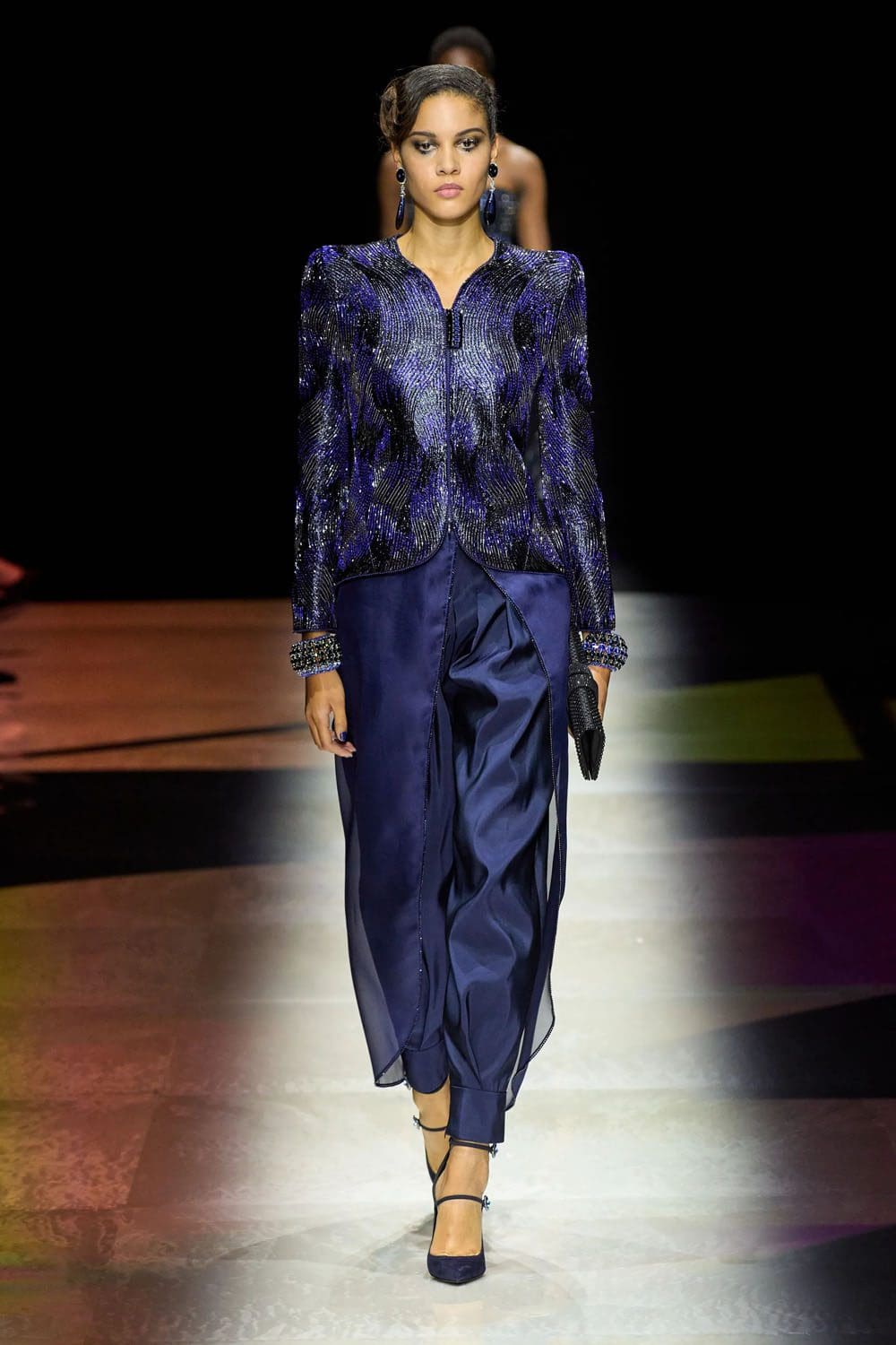Giorgio Armani Privé outono inverno 2022-2023 Runway revista
