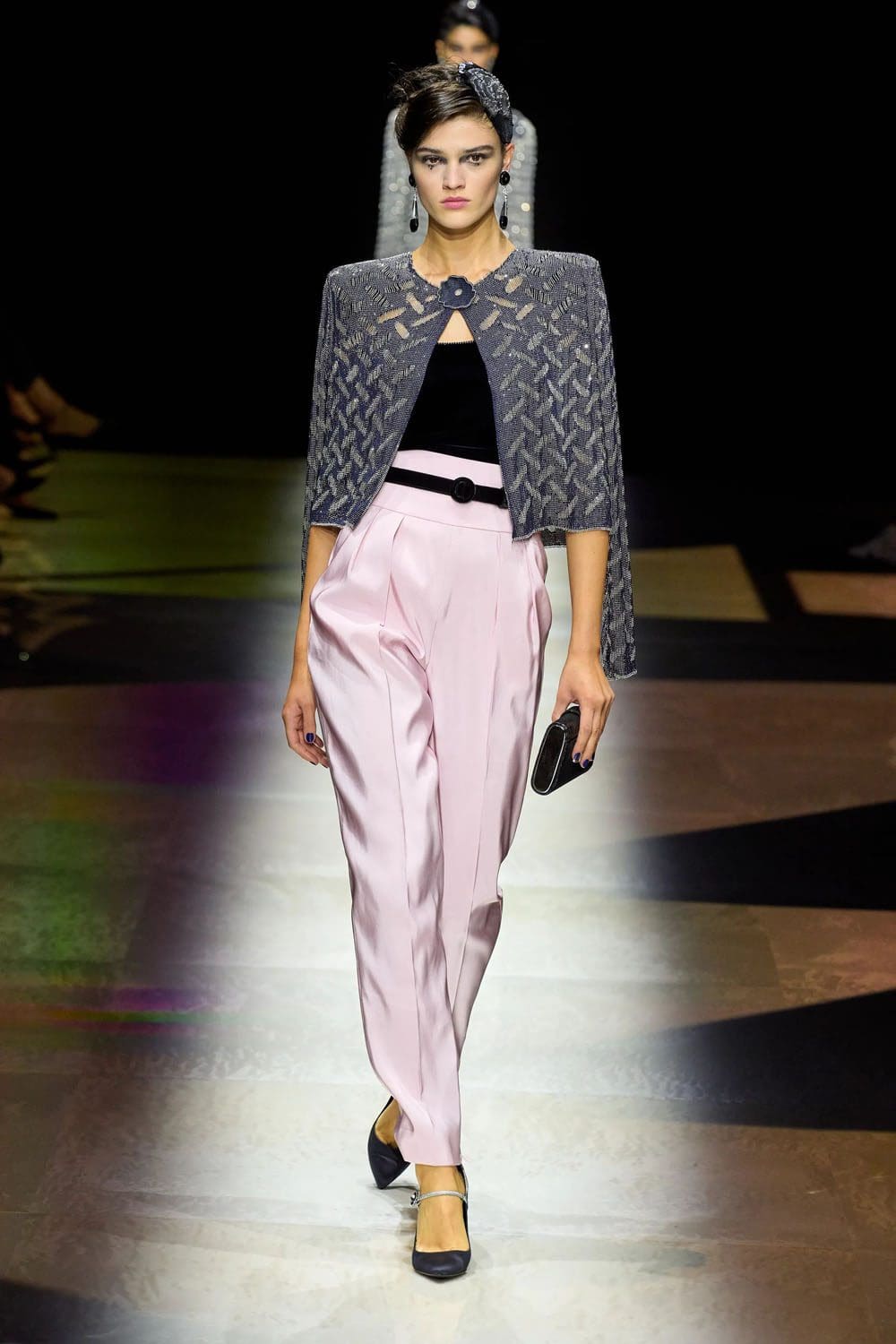 Giorgio Armani Privé outono inverno 2022-2023 Runway revista