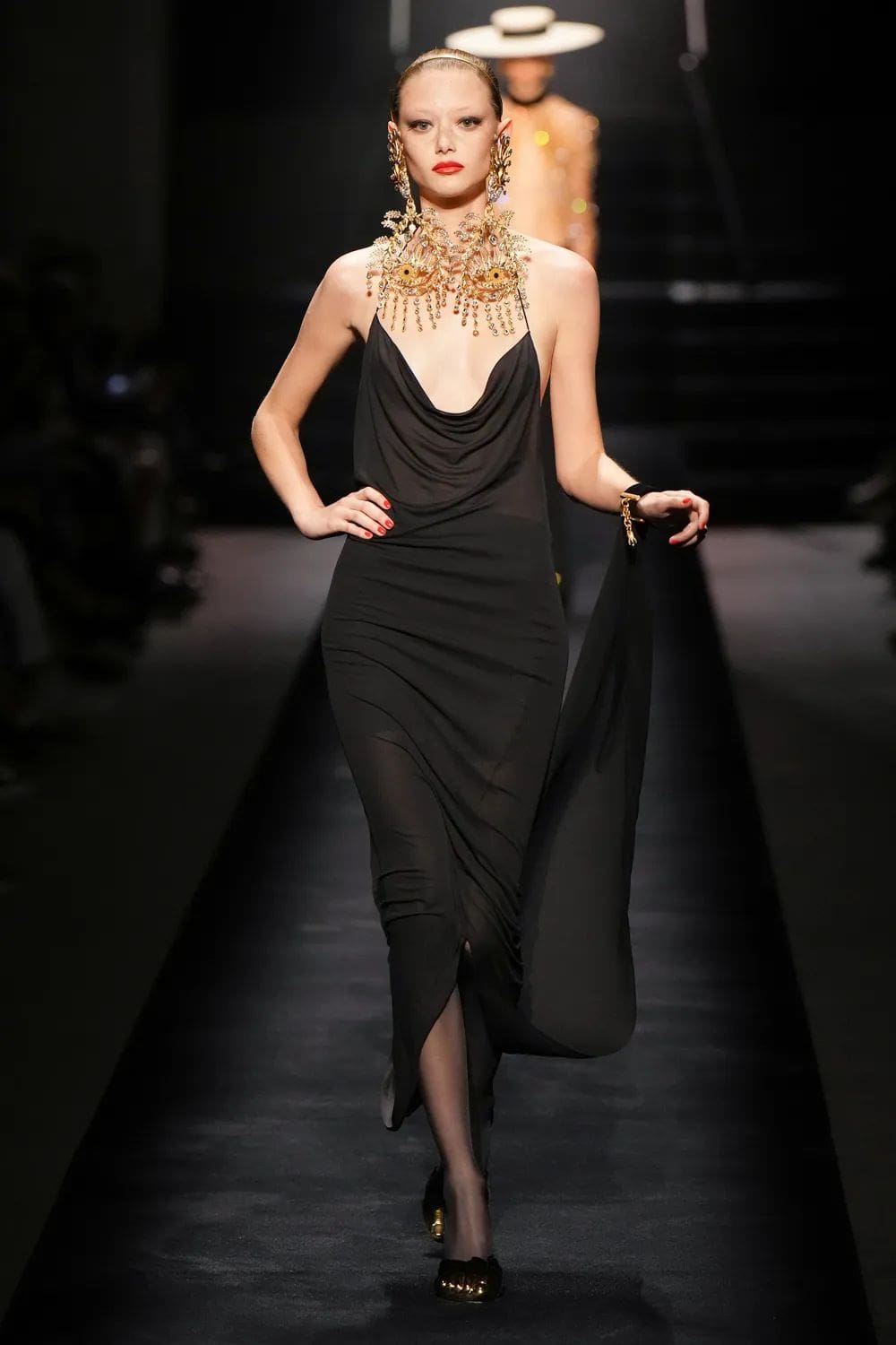 Schiaparelli Couture Herbst 2022-2023 Runway Magazin